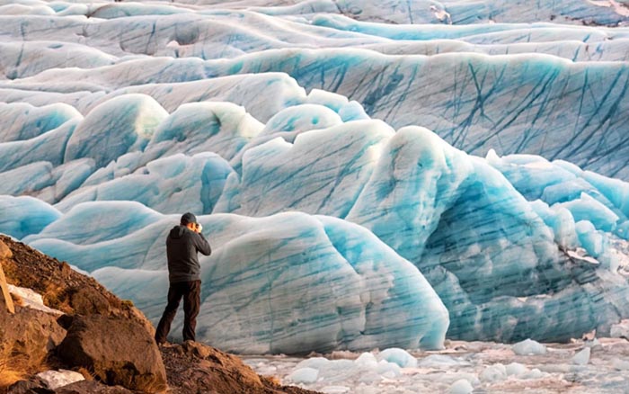 Голубые стены Свинафельсйокудль, самой большой ледяной шапки в Европе в национальном парке Ватнайокудль.